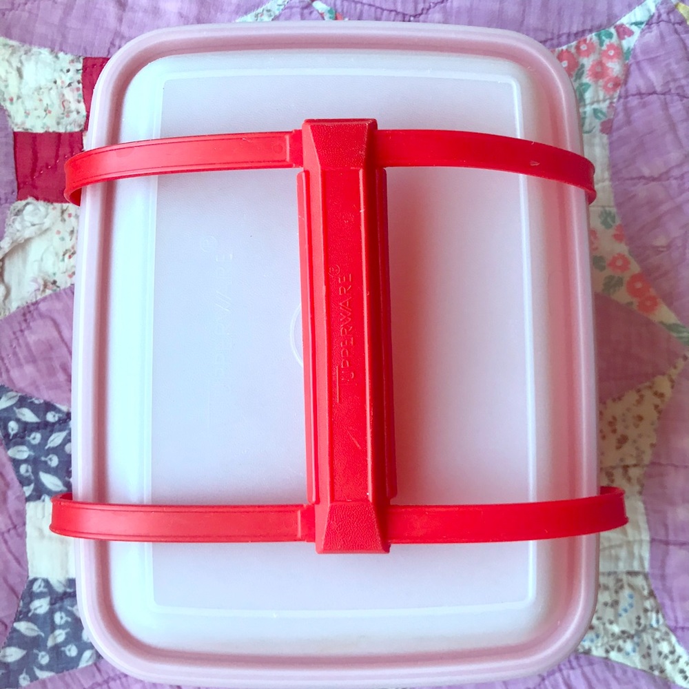 Vintage TUPPERWARE Pack N Carry Lunch Box!!